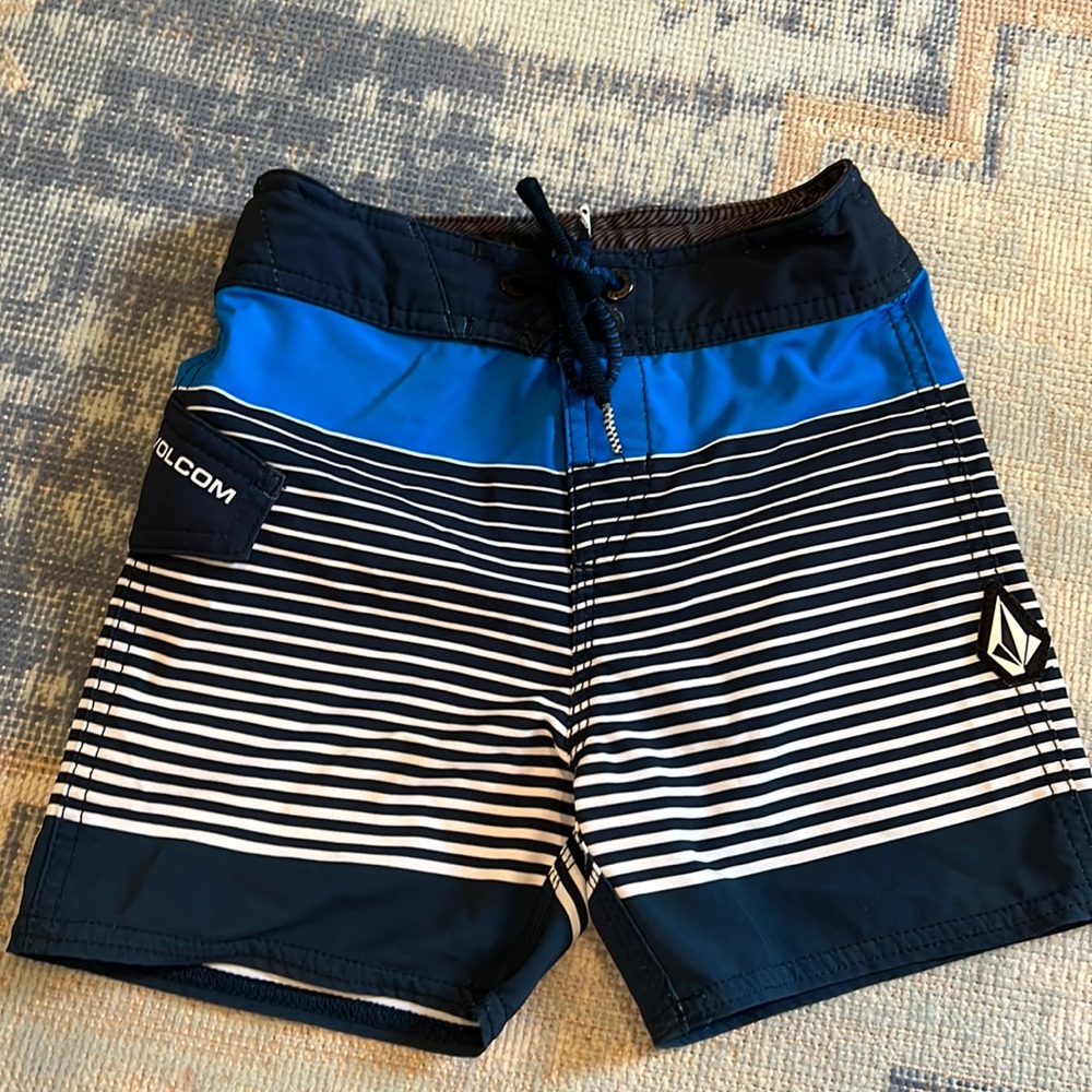 EUC Boys Volcom Board Shorts 3T